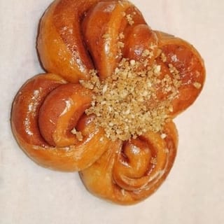 Butterfly Donut (Cinnamon)